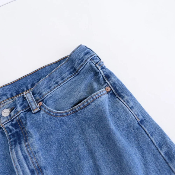Levis 505 Mid-Wash Straight Leg  Blue Denim Jeans Size 36X30 - Picture 9 of 14